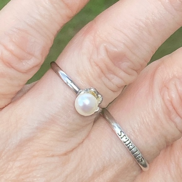 Cultured Pearl ring silver plated 6 mm Pearl adjustable size 7 - 8.5 - Picture 7 of 16